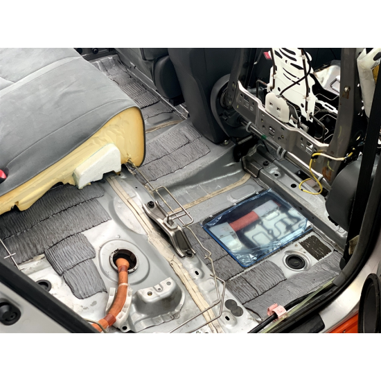 Toyota Prius 3 hibrid mérőjármű - metszet